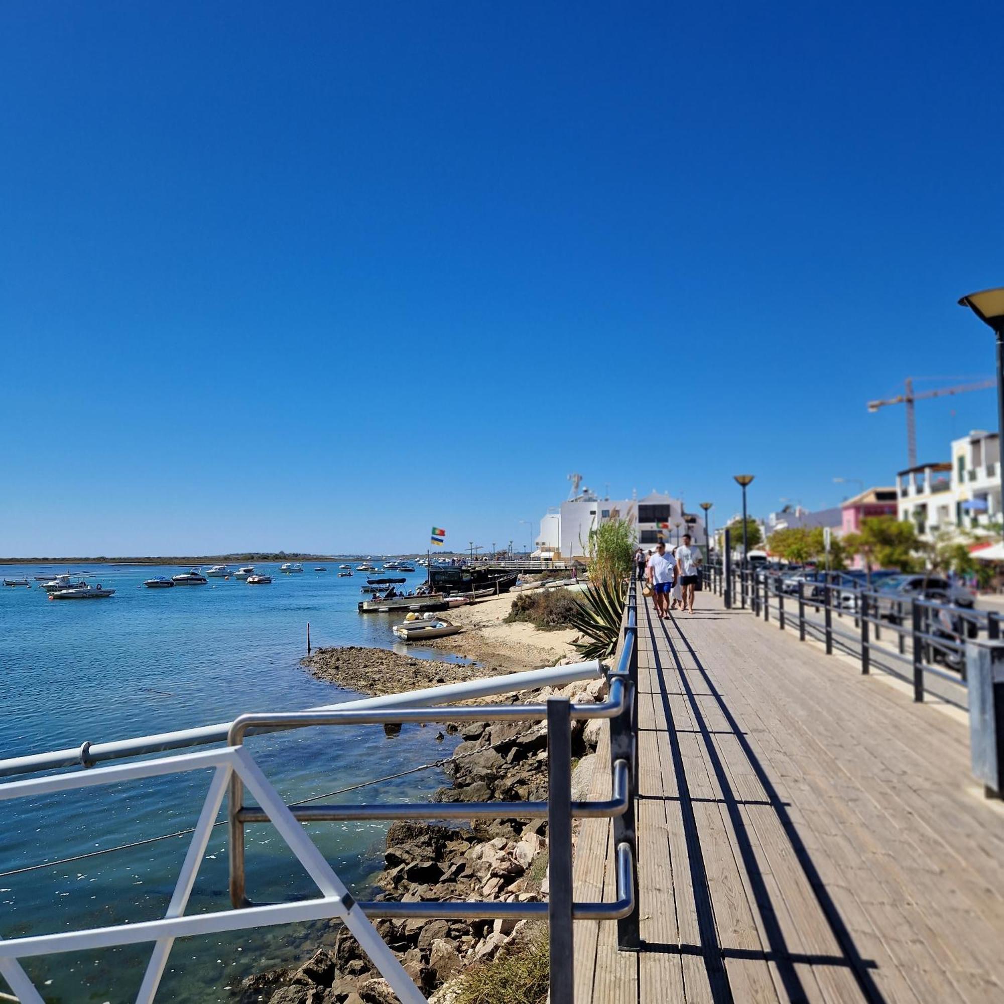 Lovely In De Tavira Apartment